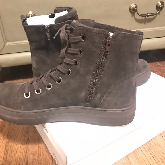 2 NWT MENS PAIR SUEDE SHOES - Picture 6 of 7